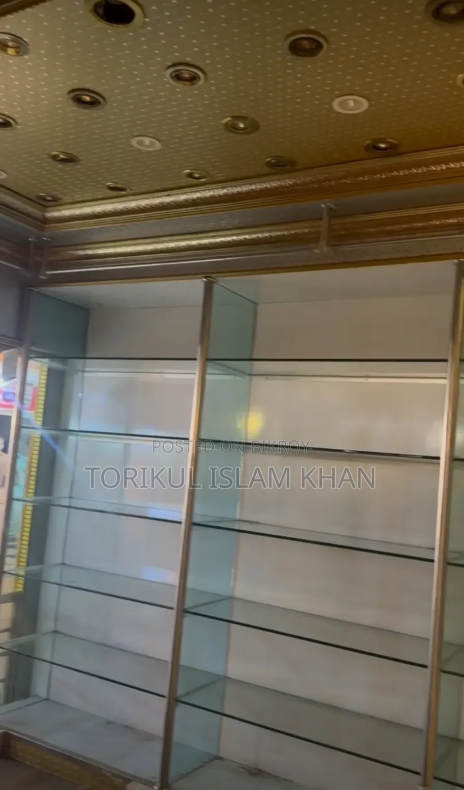 Shop with Land for Sale at Twin Tower Market