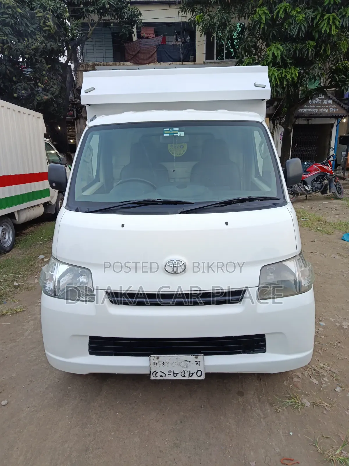 Toyota Delivery Van 2014 White