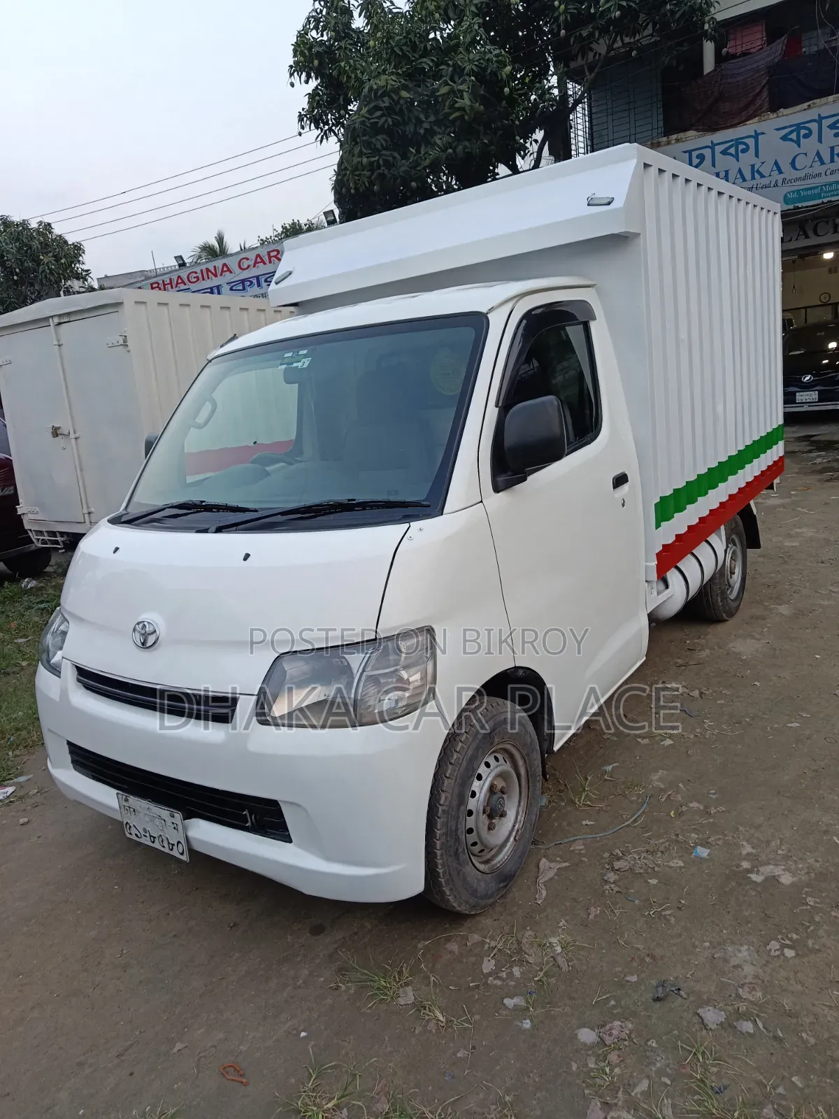 Toyota Delivery Van 2014 White