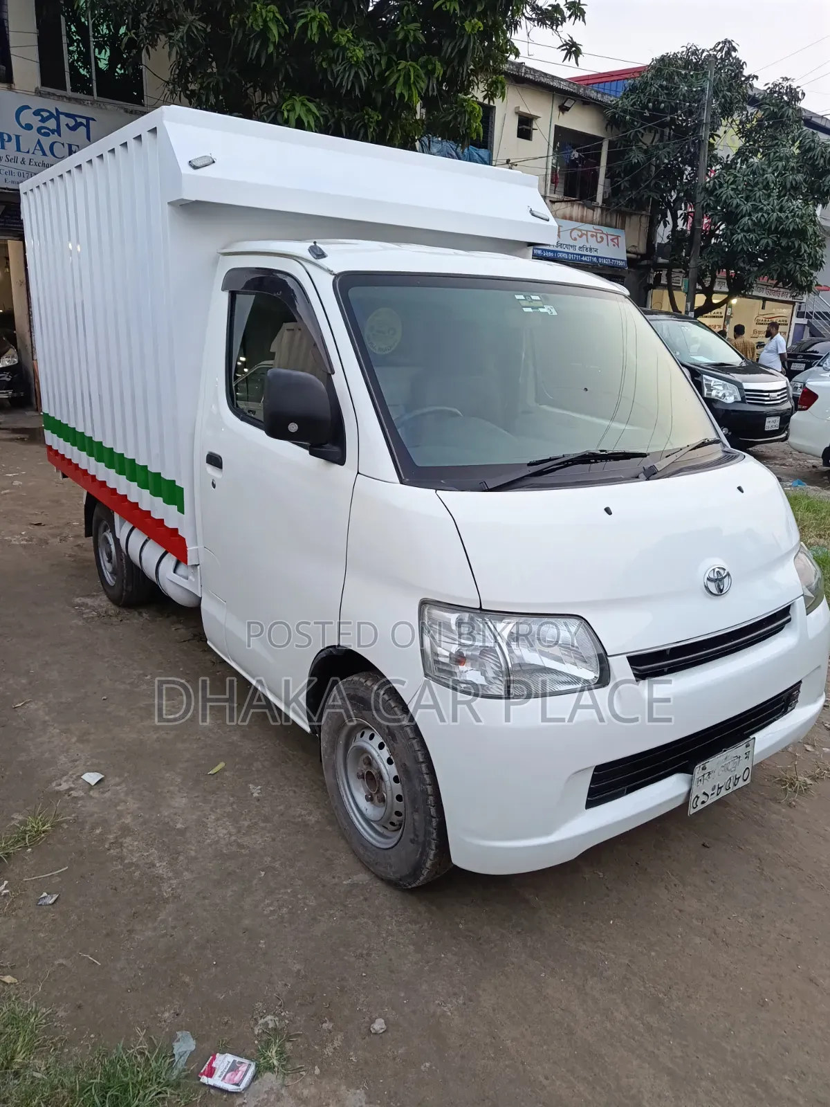 Toyota Delivery Van 2014 White
