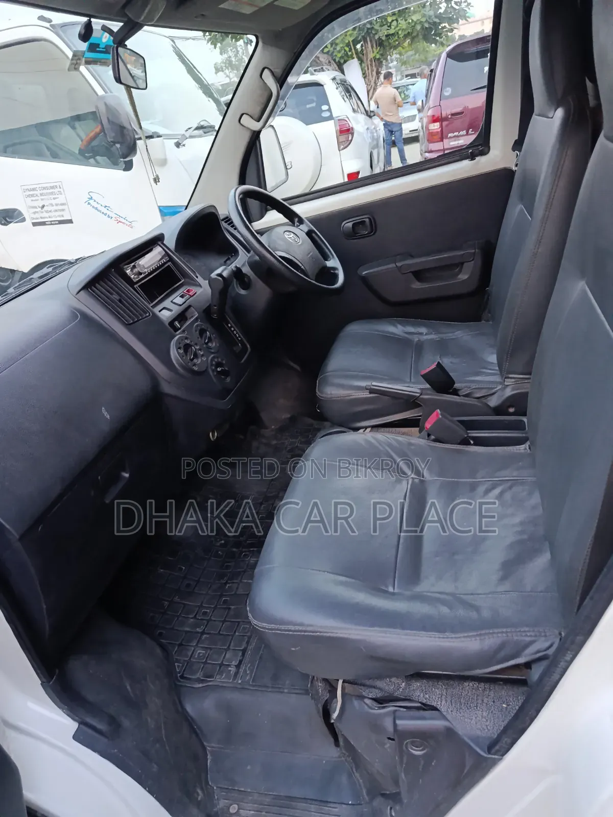 Toyota Delivery Van 2014 White