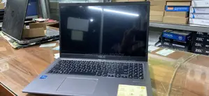 Laptop Asus X501U 8GB Intel Core I5 SSD 512GB
