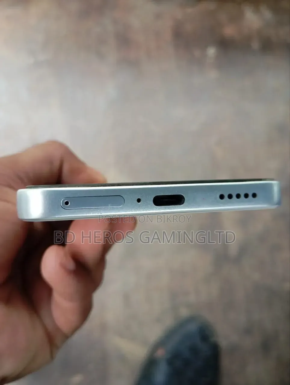 New Vivo Y400 128 GB White