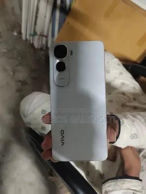 New Vivo Y400 128 GB White