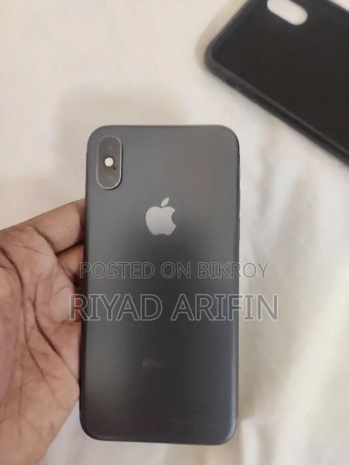 Apple iPhone XS 64 GB Black