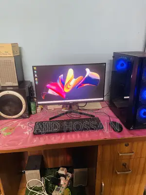 Desktop Computer 8GB AMD Ryzen 5 SSD 256GB