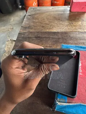 Apple iPhone XS Max 64 GB Black