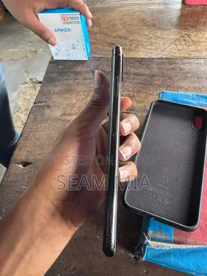 Apple iPhone XS Max 64 GB Black