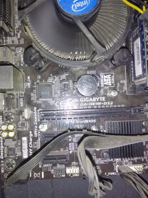 Desktop Computer Gigabyte GB-BRi5H-8250 8GB Intel Core I5 HDD 500GB