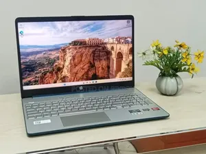 Laptop HP 15s 8GB AMD Ryzen 5 SSD 512GB
