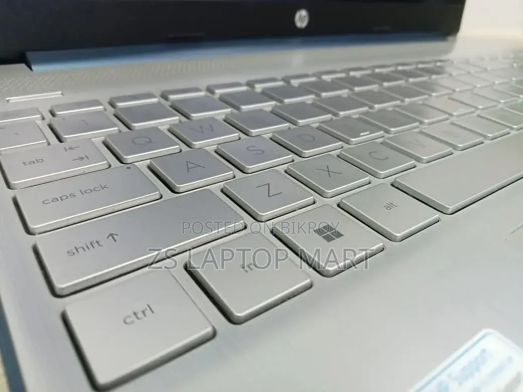 Laptop HP 15s 8GB AMD Ryzen 5 SSD 512GB