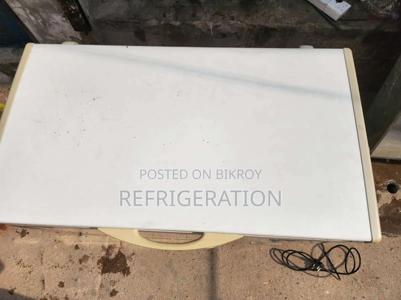 Singer Deep Fridge