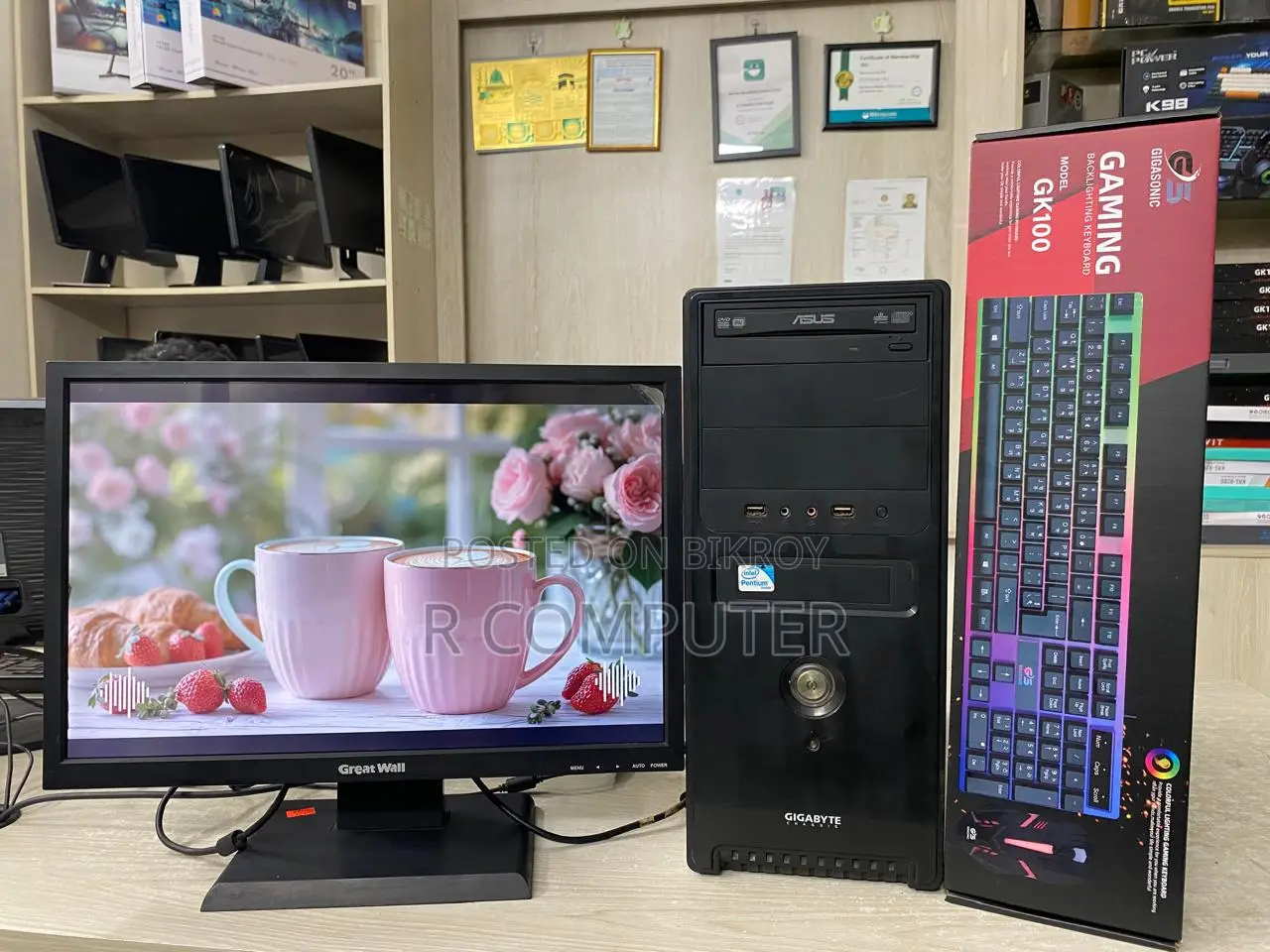 Desktop Computer 4GB Intel HDD 320GB