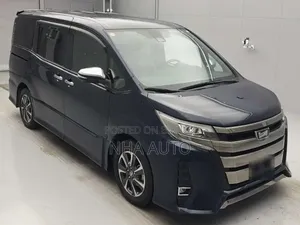 Toyota Noah 2021 Blue