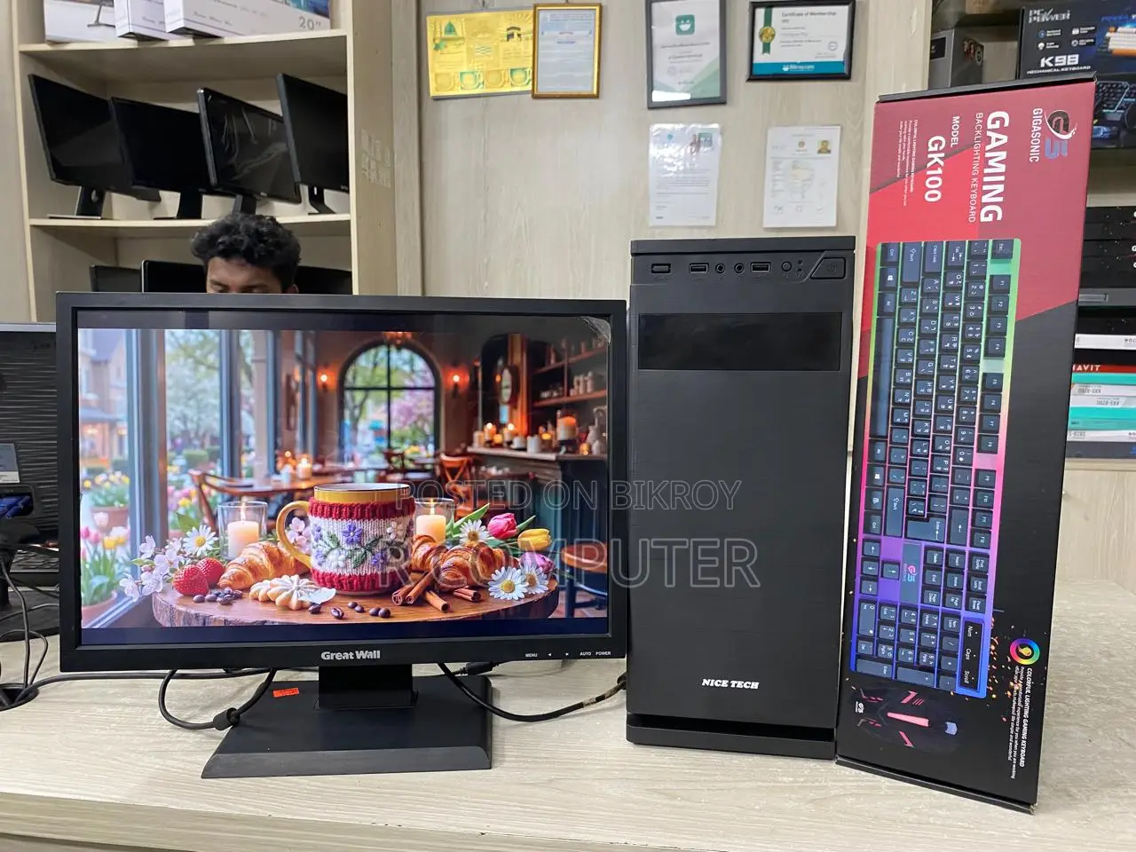 Desktop Computer 4GB Intel Core I3 HDD+SSD 500GB