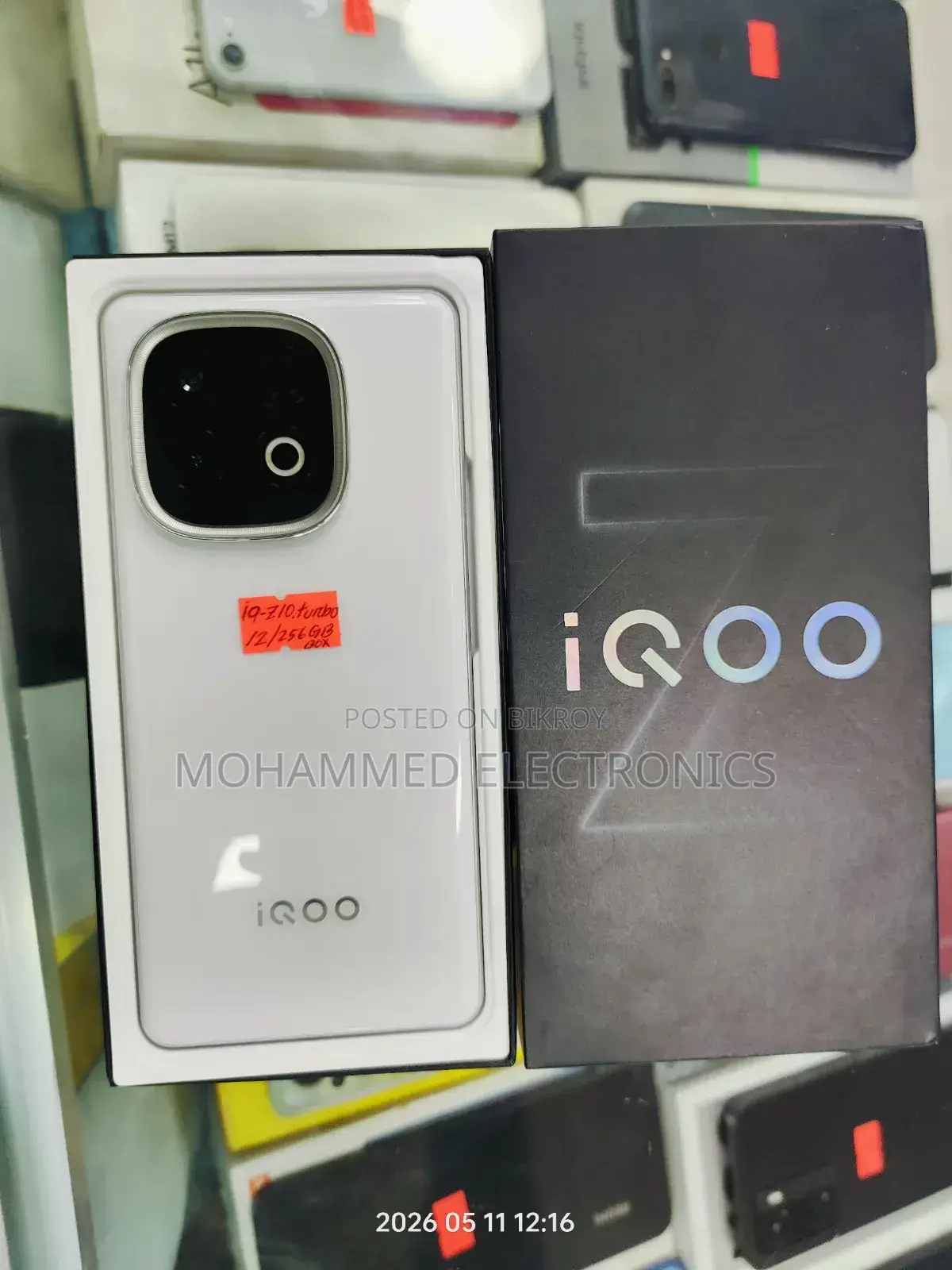 iQOO 256 GB White