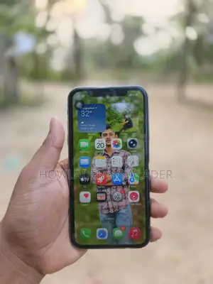 Apple iPhone 11 64 GB White