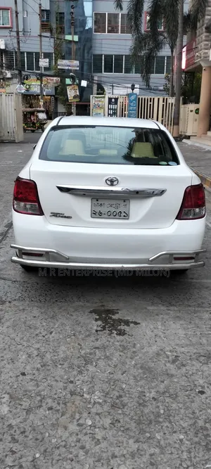 টয়োটা এক্সিও ২০১৩ হোয়াইট