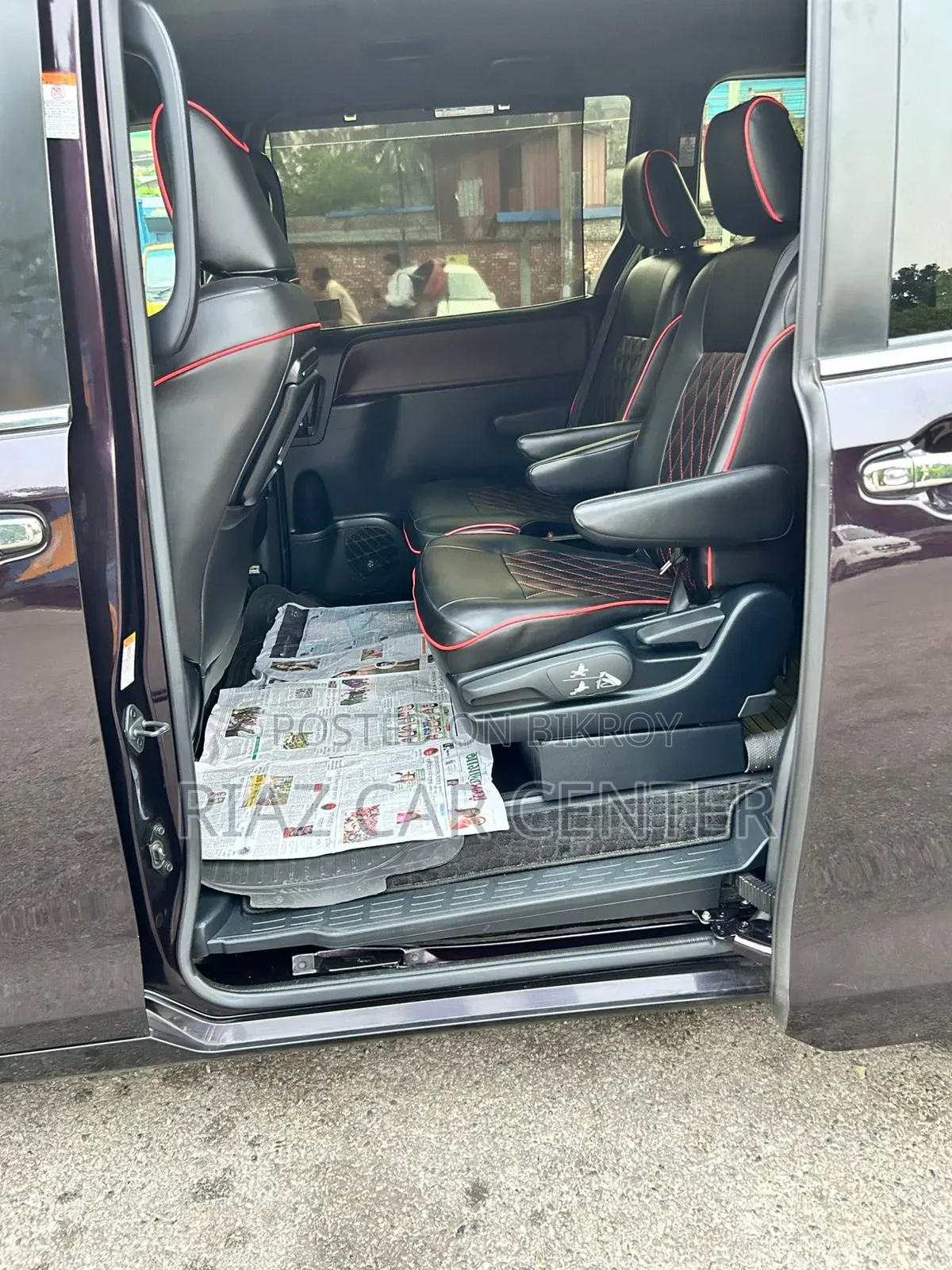 Toyota Esquire 2020 Maroon