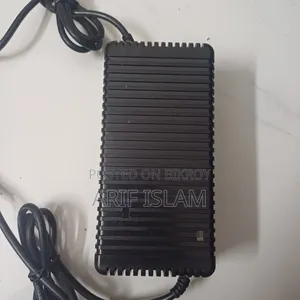 AC/DC Adapter
