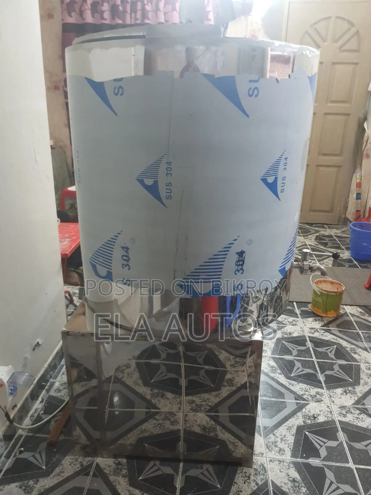 Milk Chiller 300 L With 7 Month Warranty