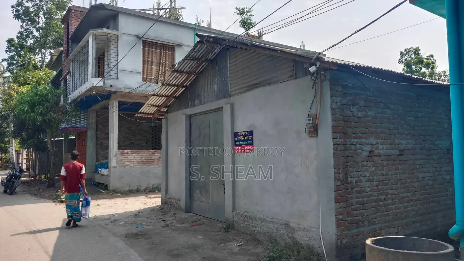 বরিশাল সদরে বিক্রির জন্য ফার্নিশড ৬ বেডরুমের ফ্ল্যাট ব্লক