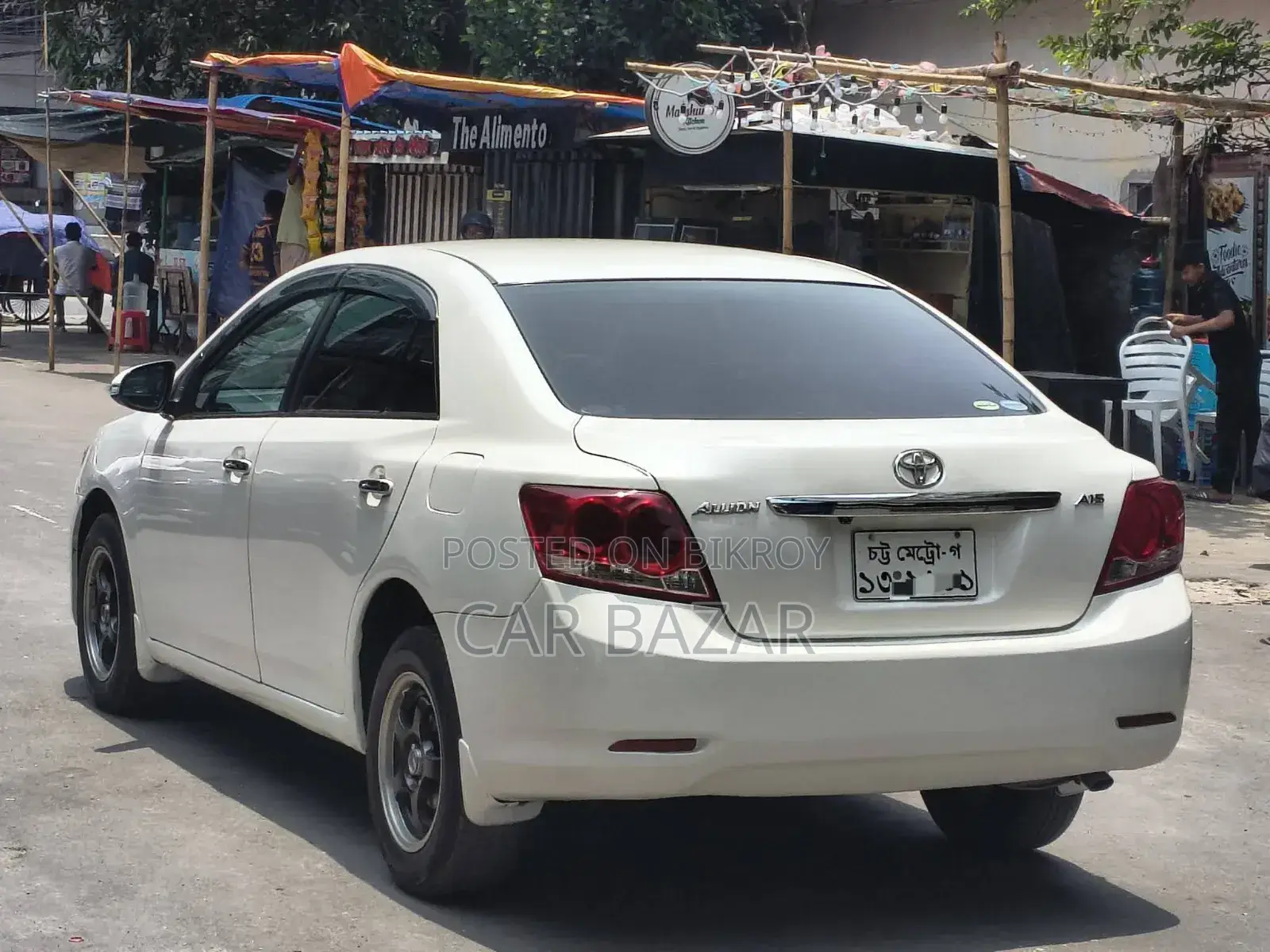 টয়োটা অ্যালিয়ন ২০১৩ সাদা