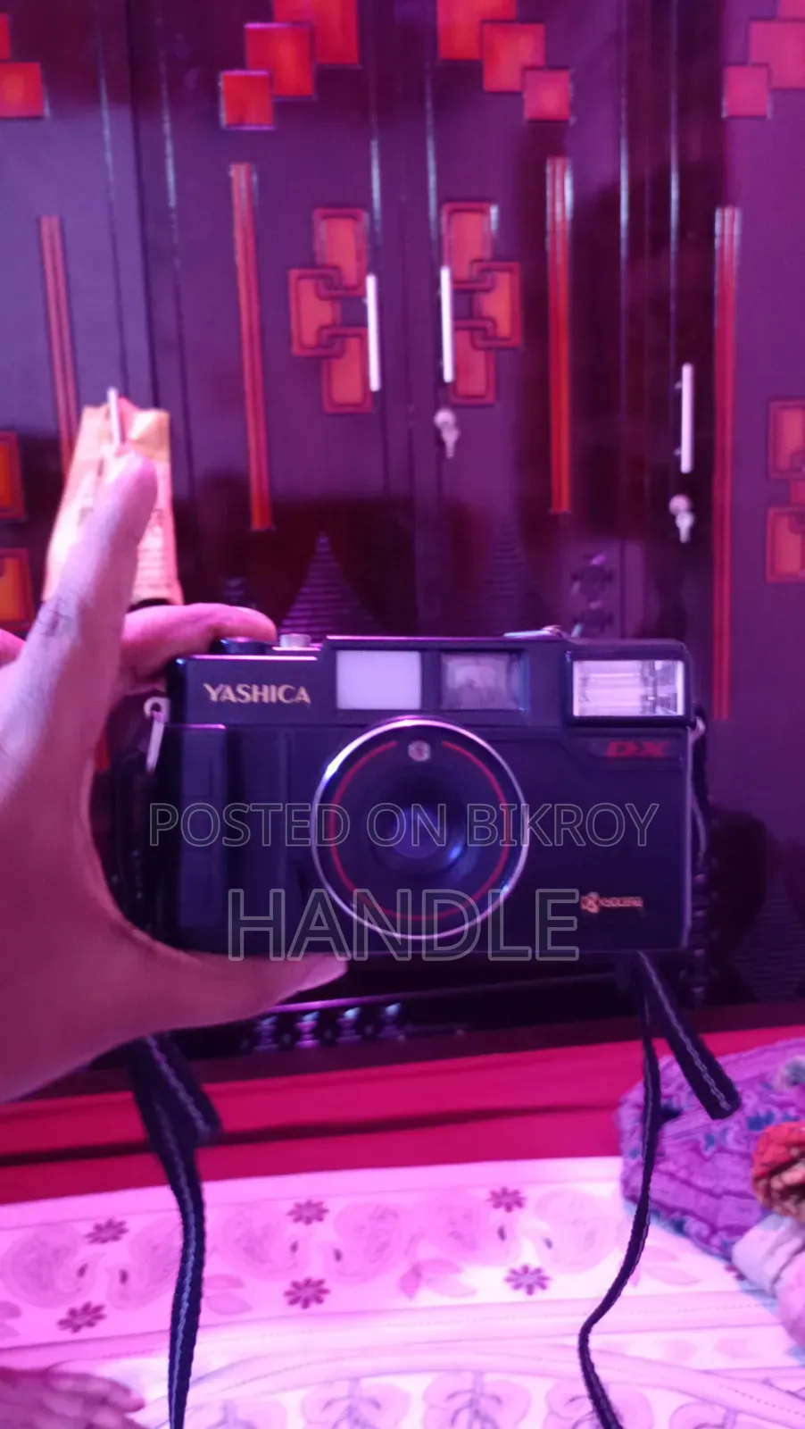 Vintage Film Camera (Yashika Mf 2 Super)