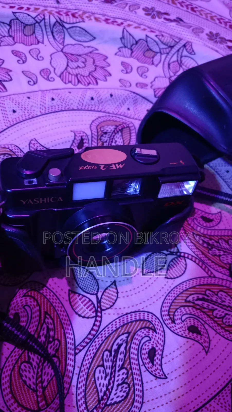 Vintage Film Camera (Yashika Mf 2 Super)