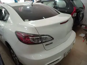 Mazda Axela 2011 White