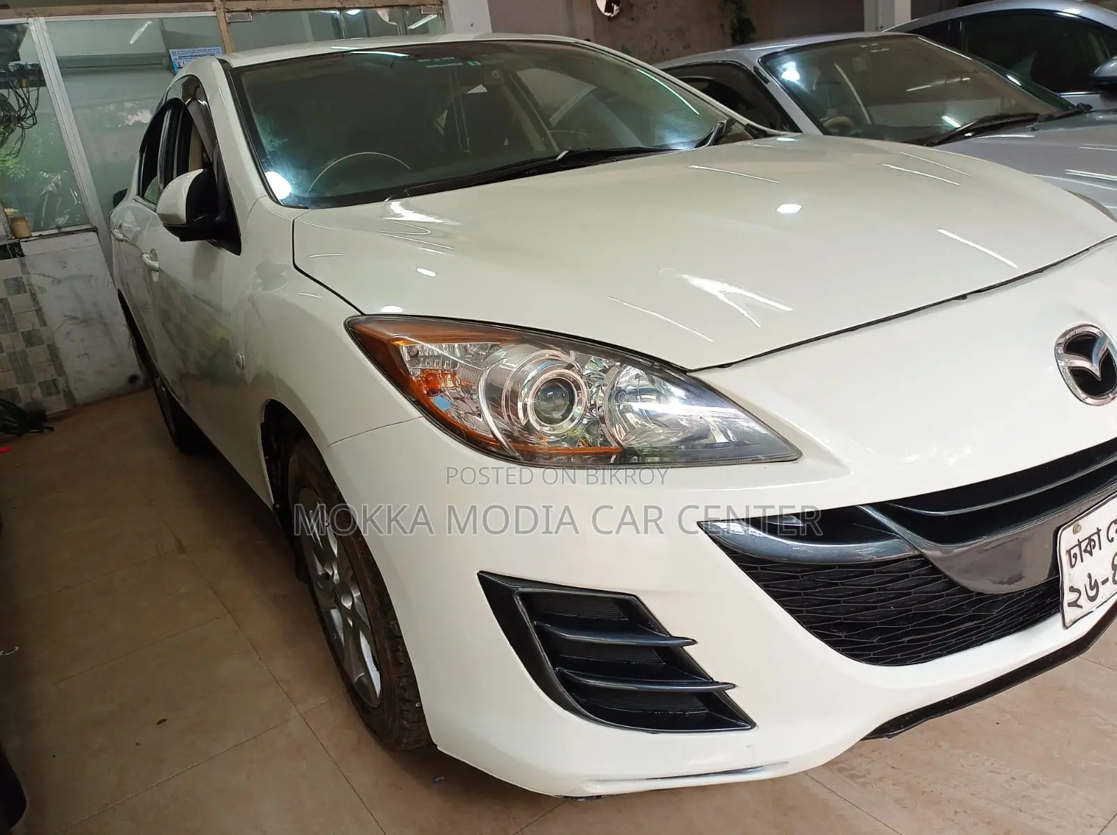 Mazda Axela 2011 White