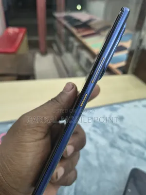 Infinix 128 GB Blue
