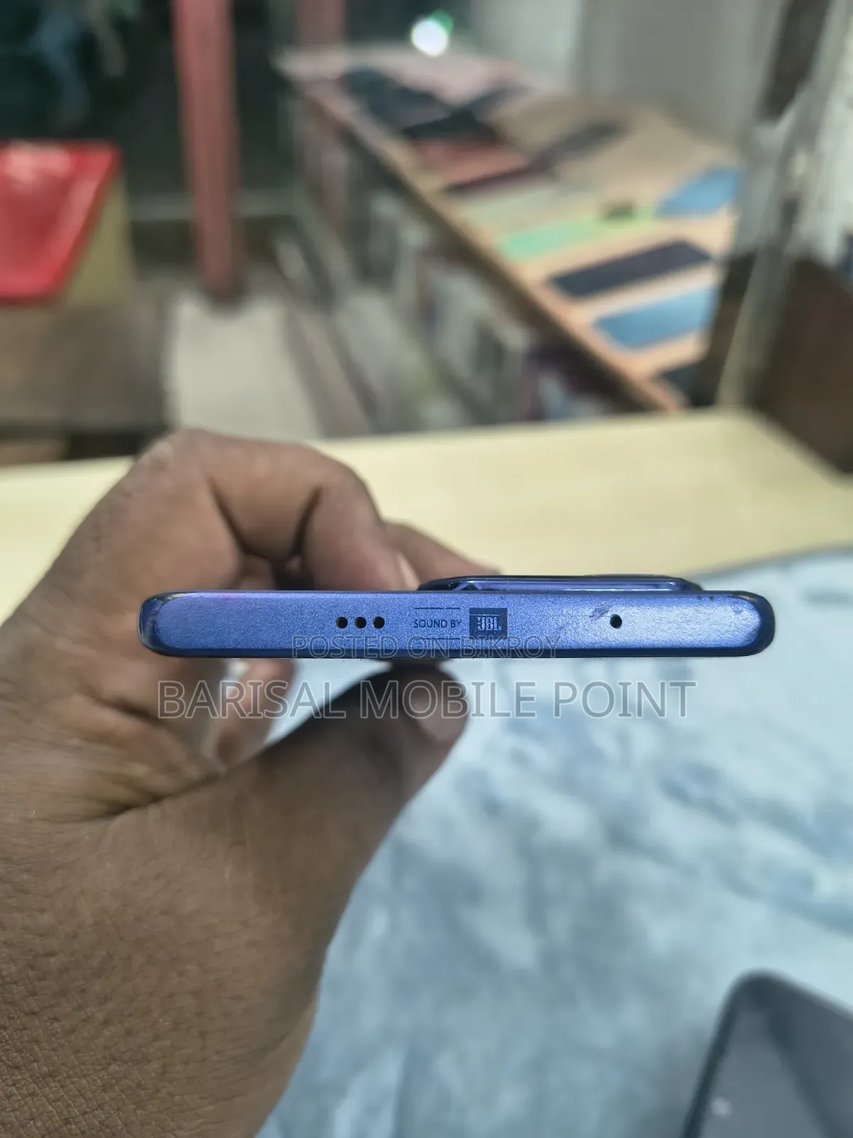 Infinix 128 GB Blue