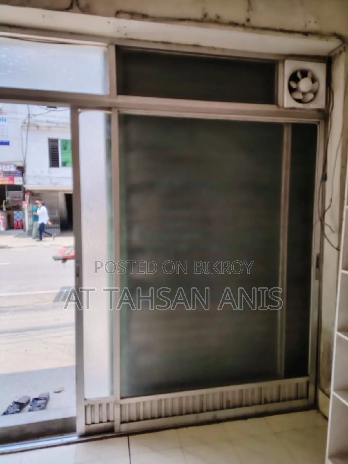 থাই এর দরজা