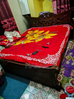 Big Size Bed 6x7 Feet
