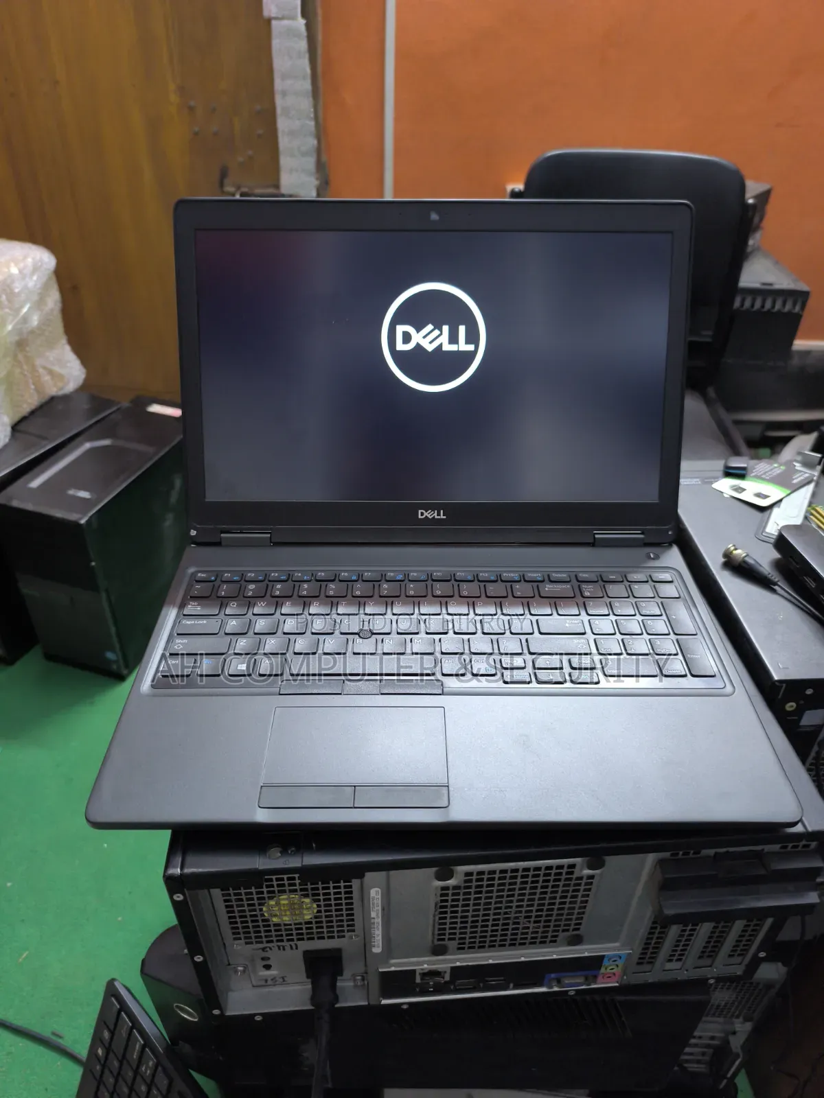 ল্যাপটপ Dell Latitude 5590 8GB Intel Core I5 SSD 256GB