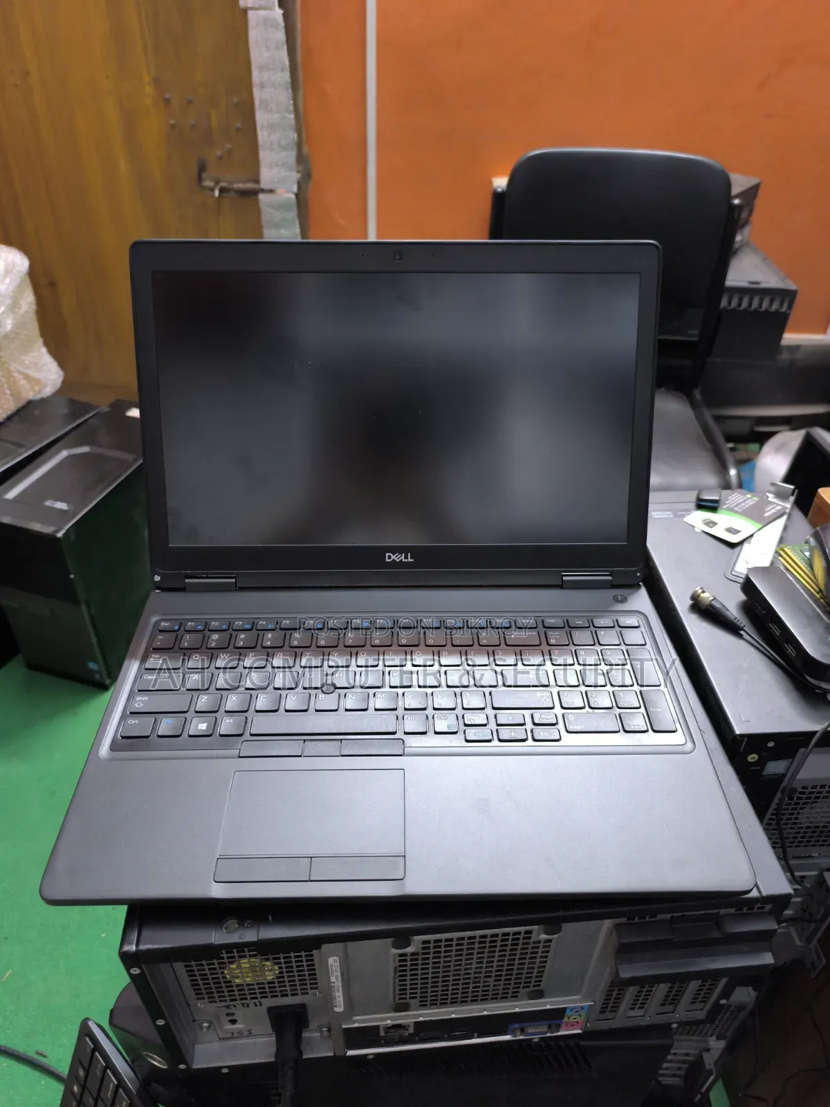 ল্যাপটপ Dell Latitude 5590 8GB Intel Core I5 SSD 256GB
