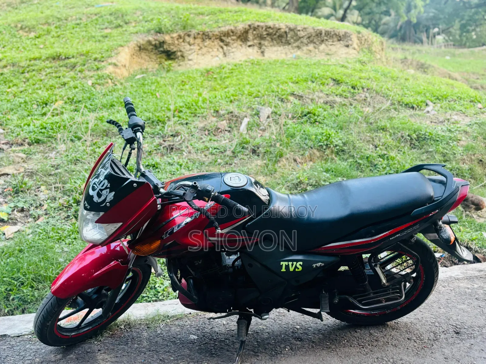 TVS 2004 Black