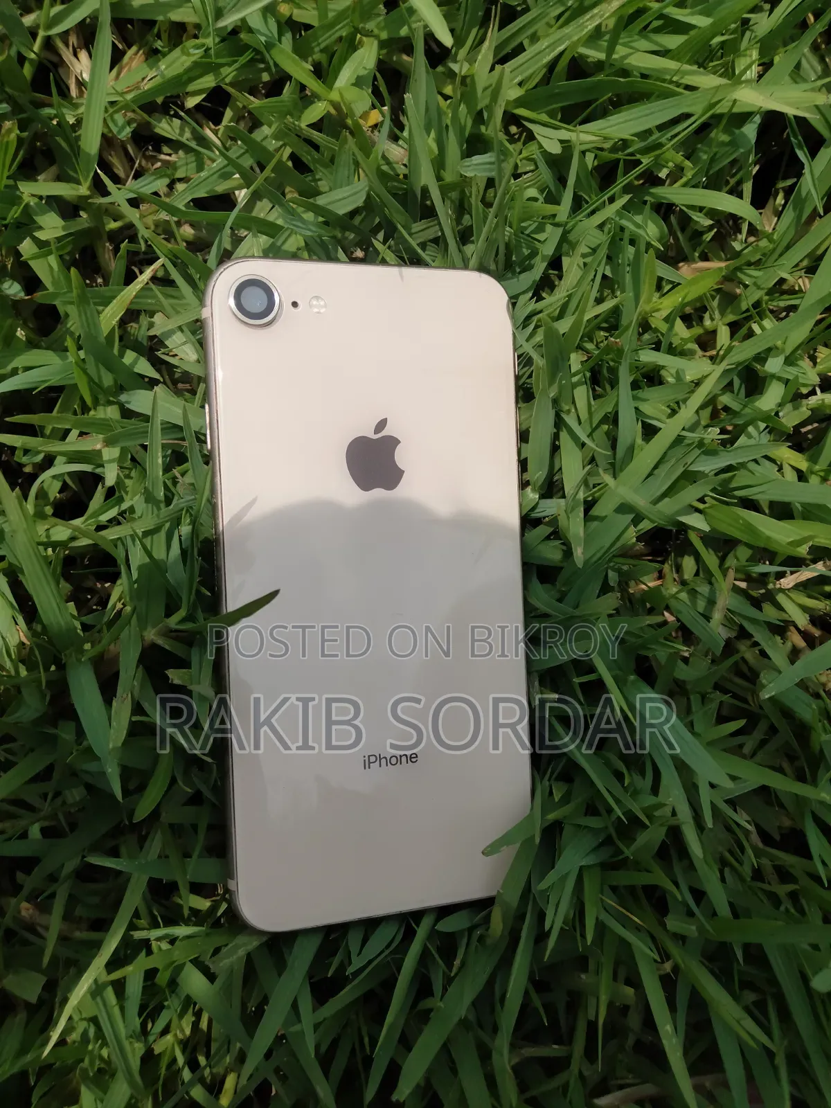 Apple iPhone 8 64 GB Gold