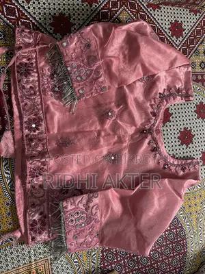 পার্টি লেহেঙ্গা