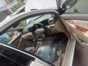 Toyota Corolla Sedan Automatic 2005 White