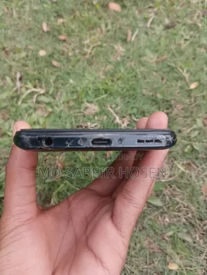 Vivo Y30 128 GB Black