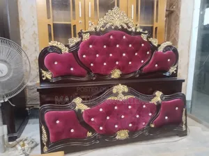 Bed 5/7 Velvet.