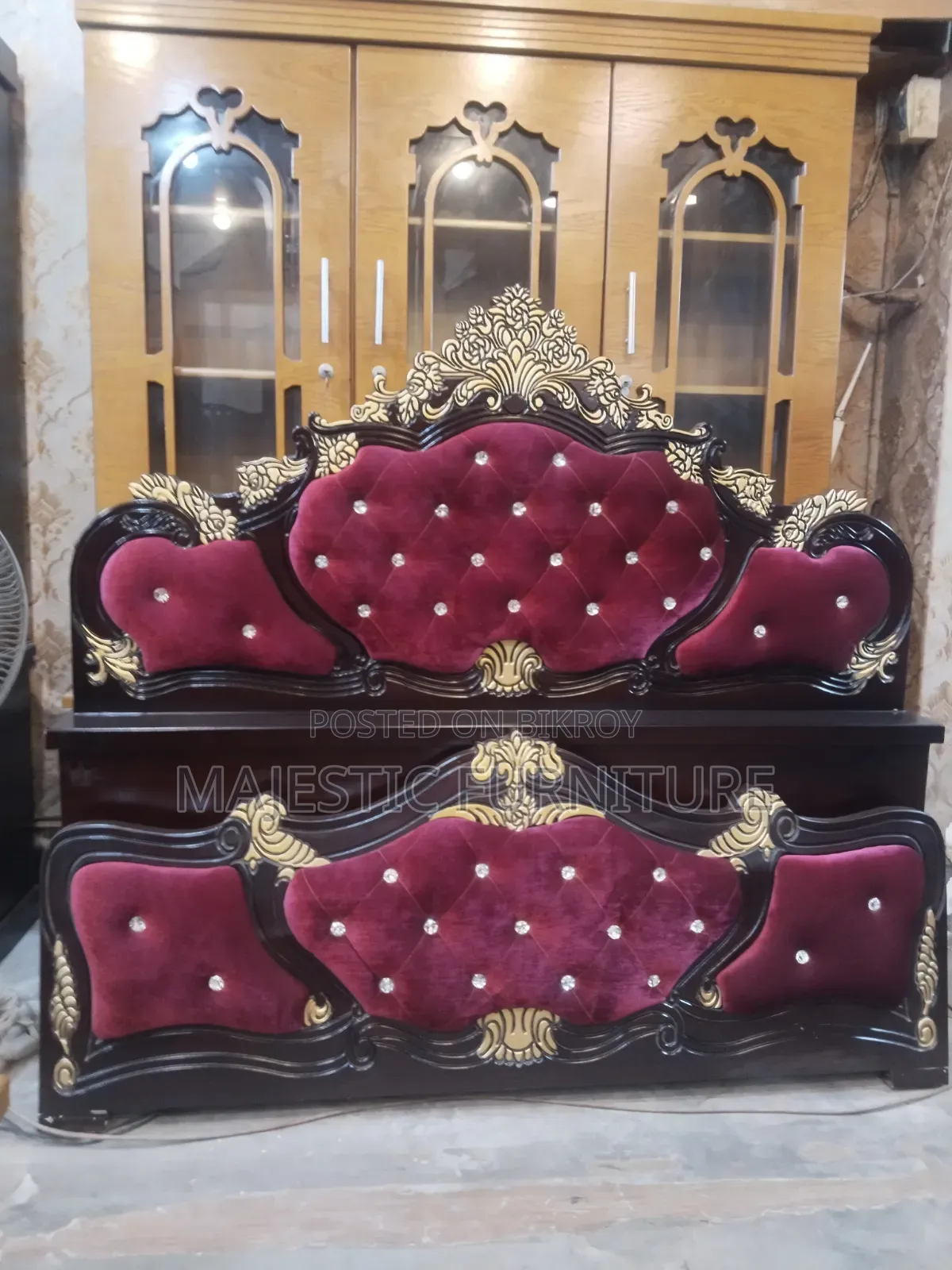 Bed 5/7 Velvet.