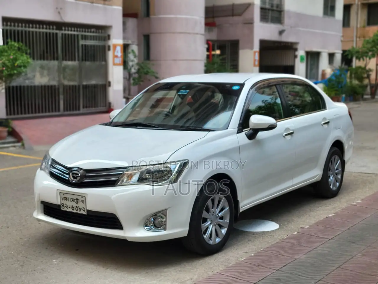 Toyota Axio 2013 White
