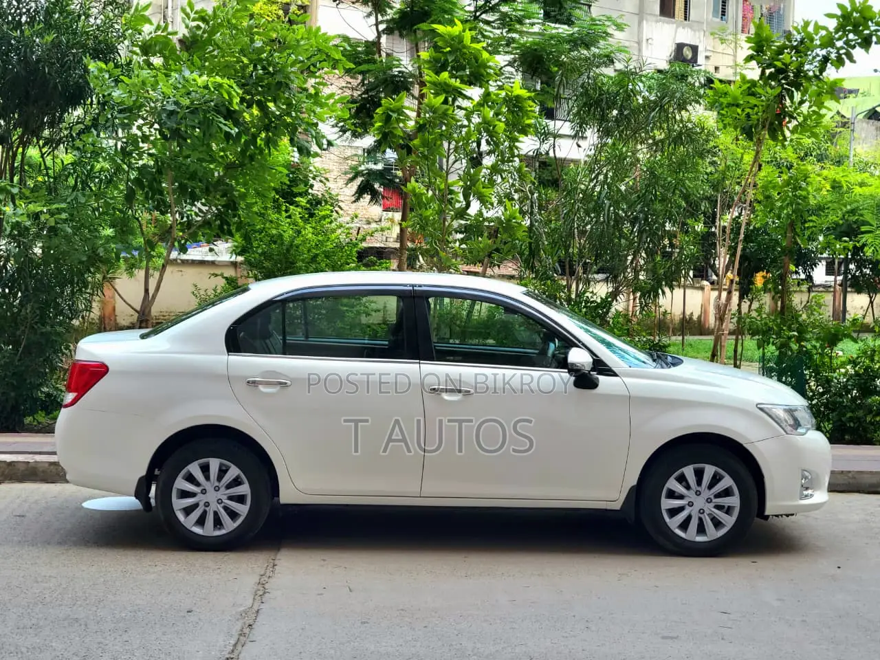 Toyota Axio 2013 White