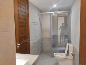 গুলশানে অনিক রিয়েল এস্টেটের ৪ বেডরুমের অ্যাপার্টমেন্ট ভাড়ার জন্য