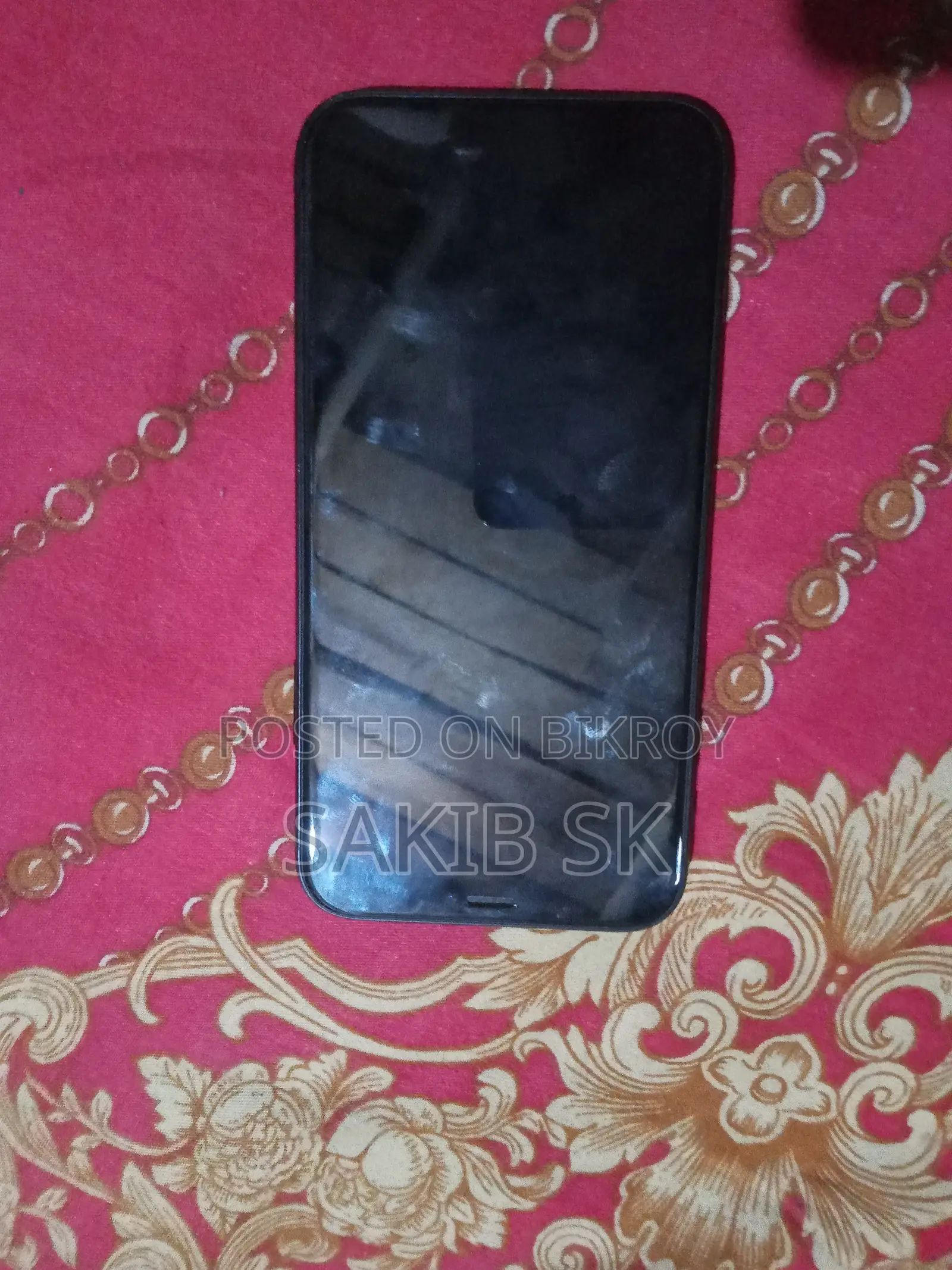New Apple iPhone XR 128 GB Black