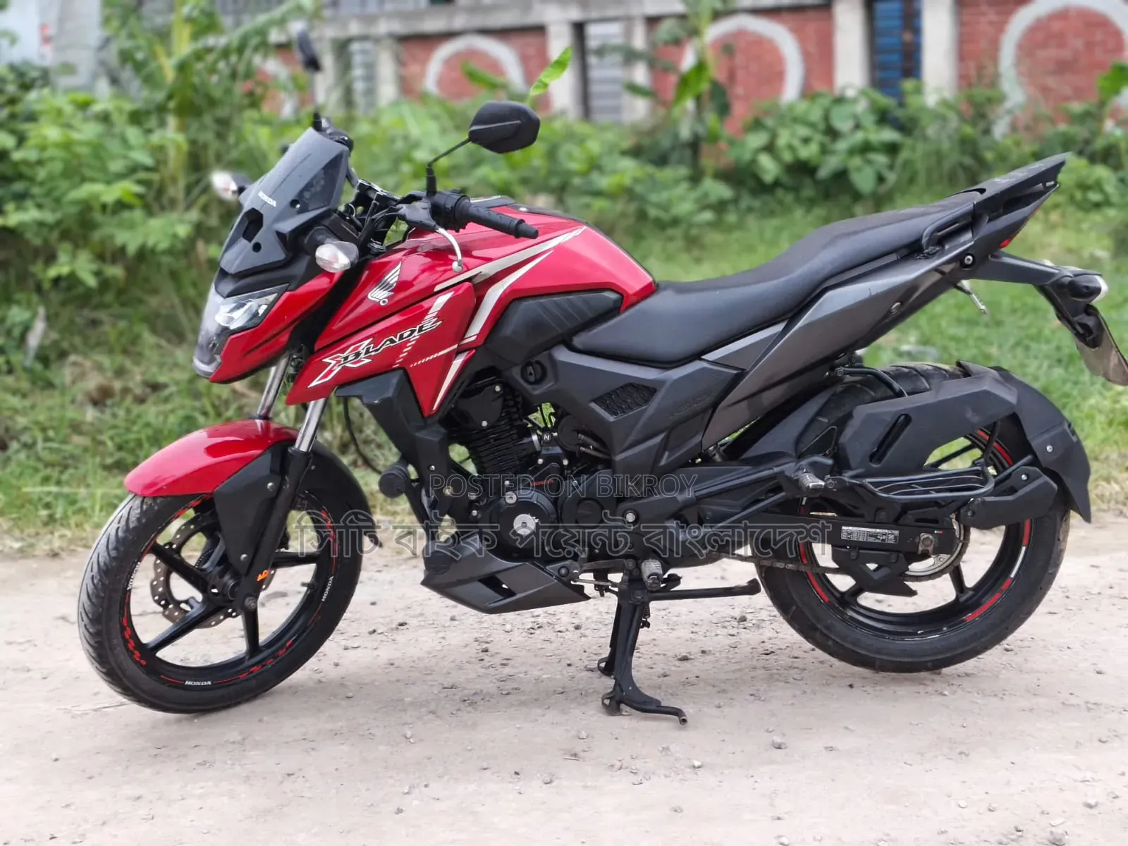 Honda 2022 Red