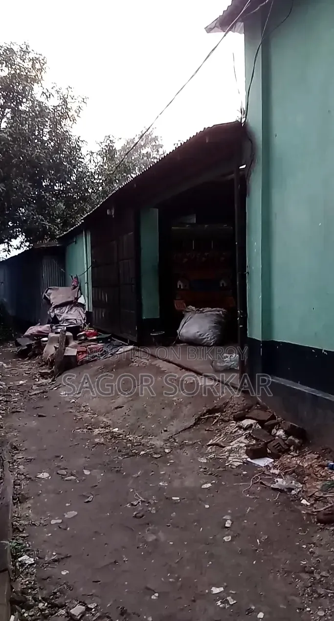 গাজীপুর সদরে ৪ বেডরুমের সুসজ্জিত বাড়ি বিক্রয় হবে